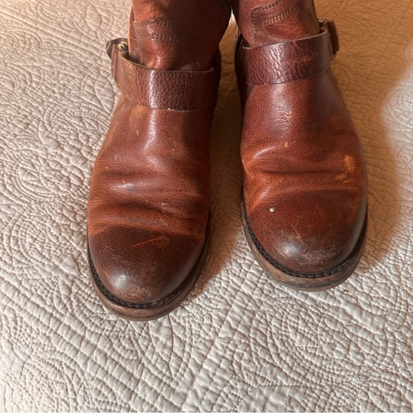 Børn Woman’s Size 9 Heeled Leather Boots Red Brown with Classic Zip Side Design - Picture 7 of 11